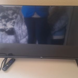 32 inch TV with remote work really good